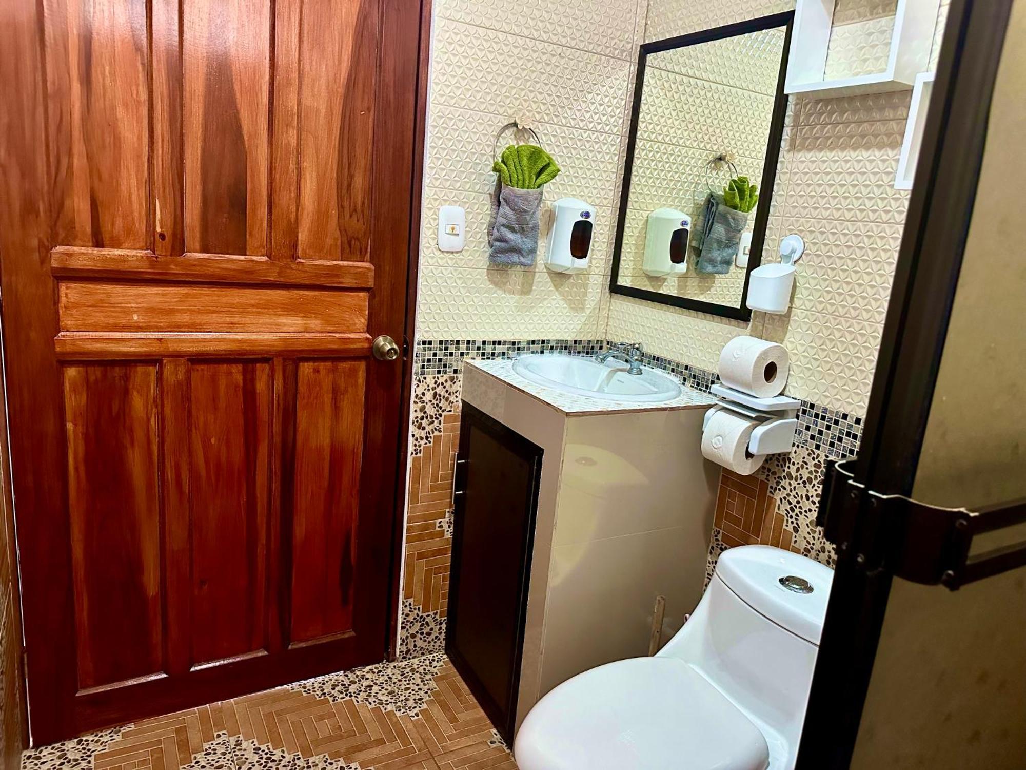 Villas Mapache Del Caribe Puerto Viejo de Talamanca Exterior photo